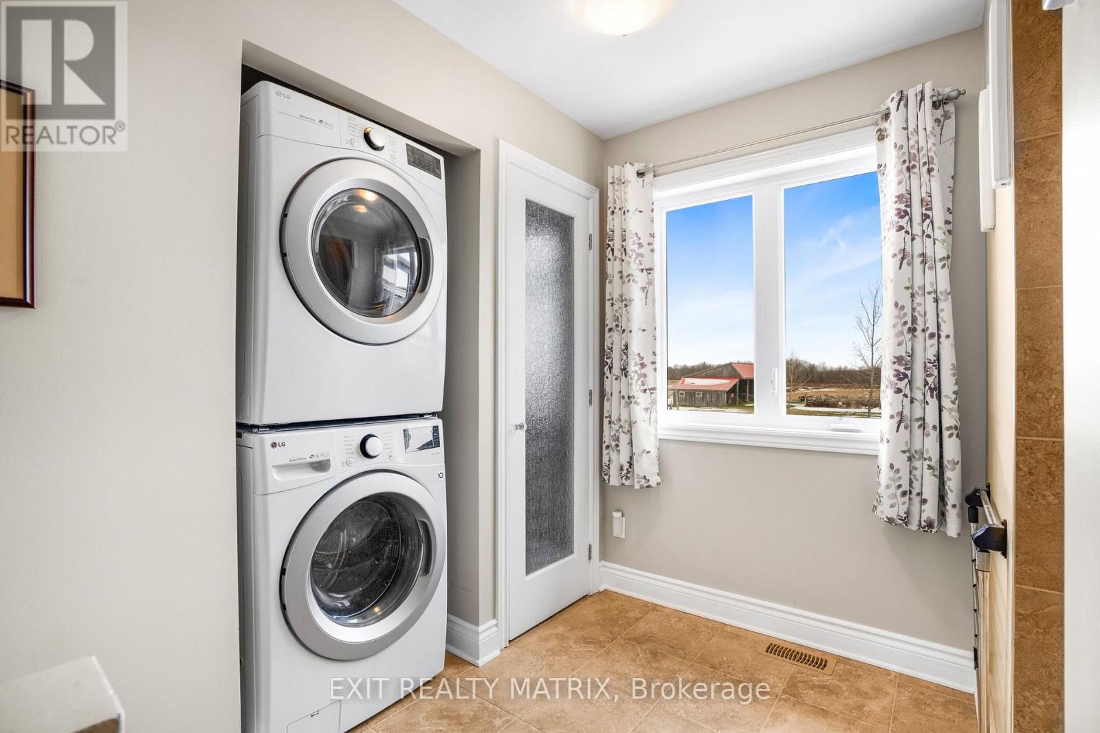 3139 Birchgrove Road Property Photo 23