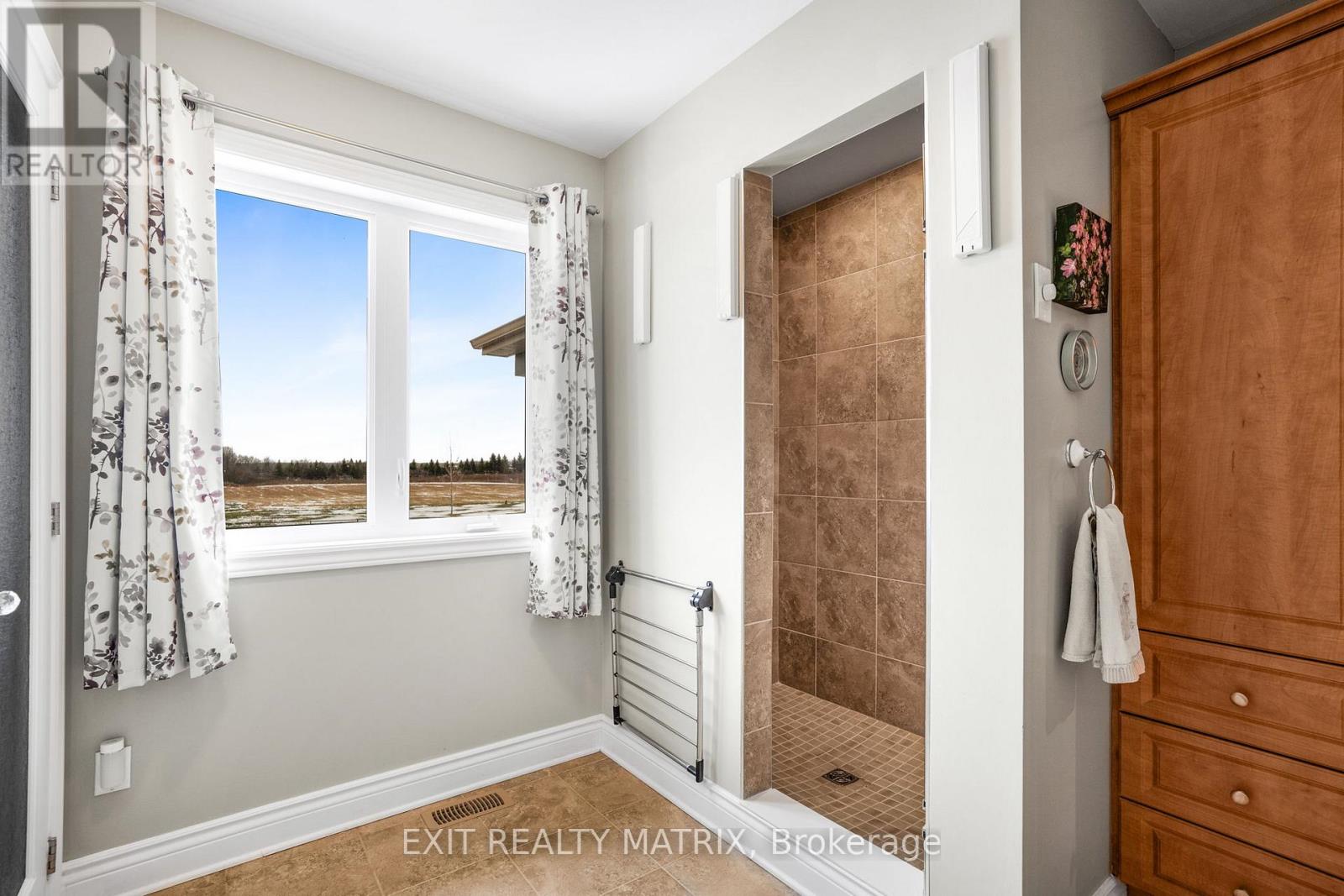 3139 Birchgrove Road Property Photo 24
