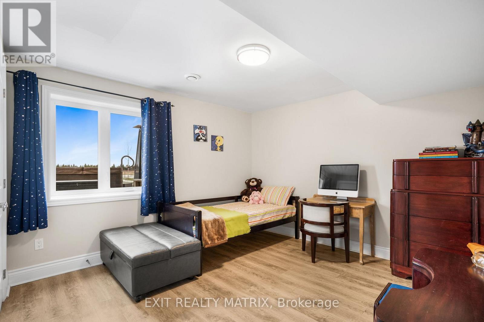 3139 Birchgrove Road Property Photo 33
