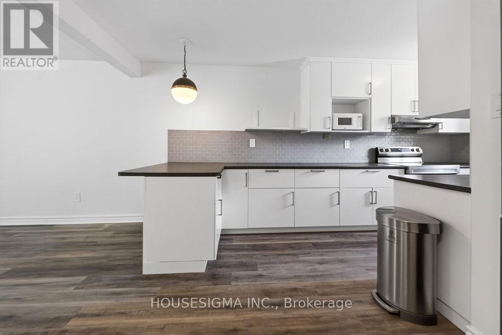 143 - 166 Southdale Road W Property Photo 23