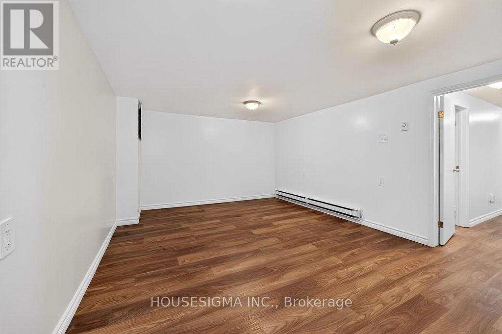 143 - 166 Southdale Road W Property Photo 24