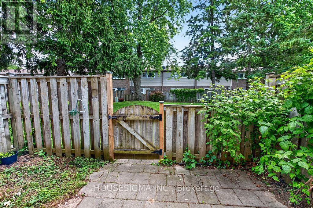 143 - 166 Southdale Road W Property Photo 38