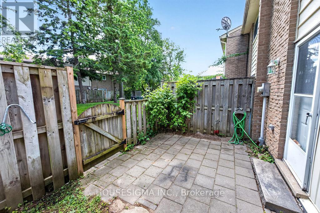 143 - 166 Southdale Road W Property Photo 40
