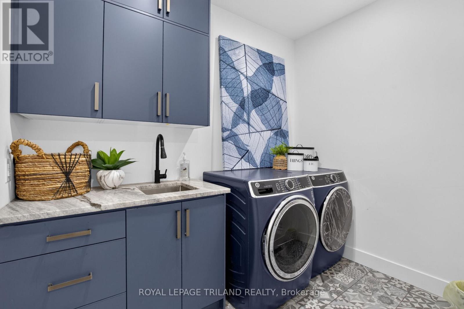 1757 Upper West Avenue Property Photo 12