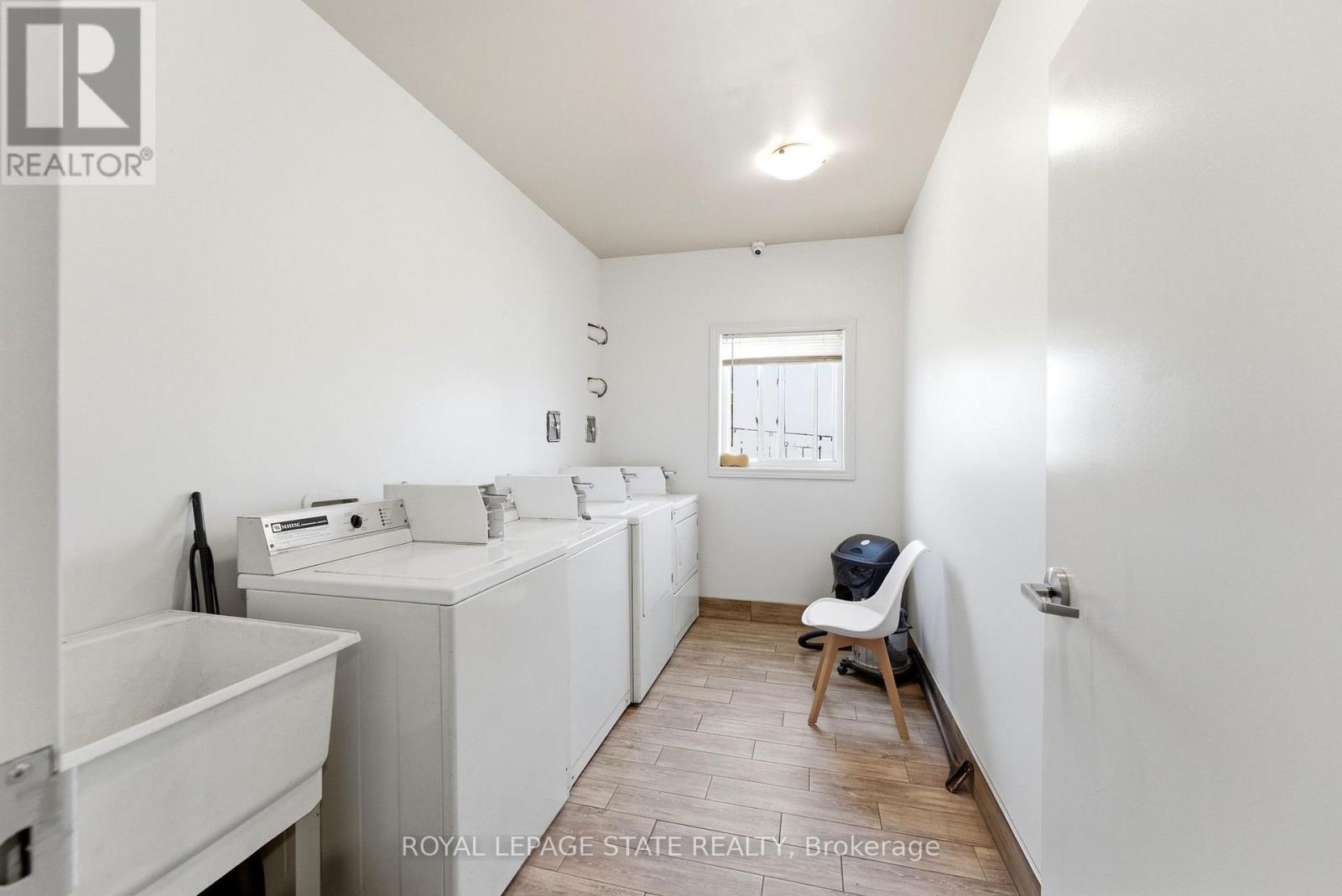 1745 King Street E Property Photo 39