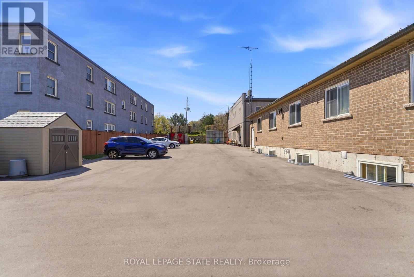 1745 King Street E Property Photo 50