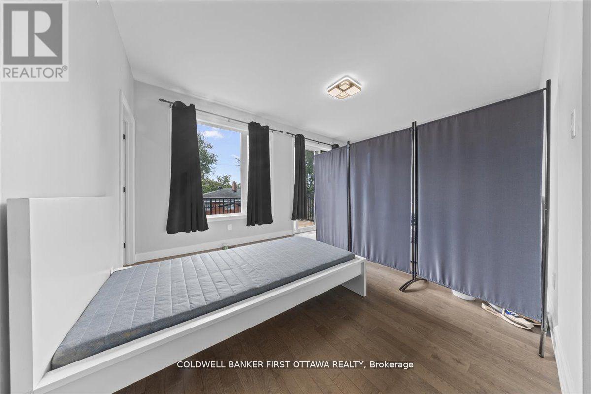 560 Queen Mary Street Property Photo 19
