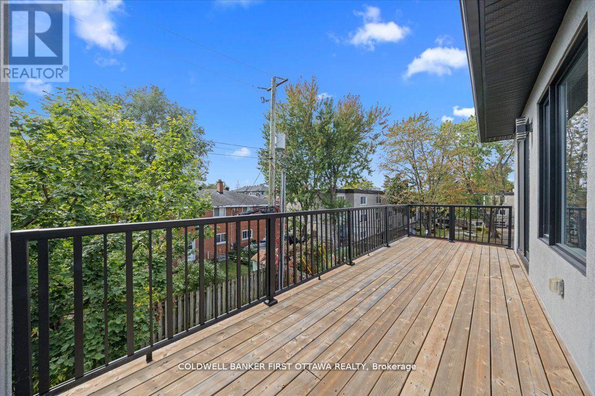 560 Queen Mary Street Property Photo 20