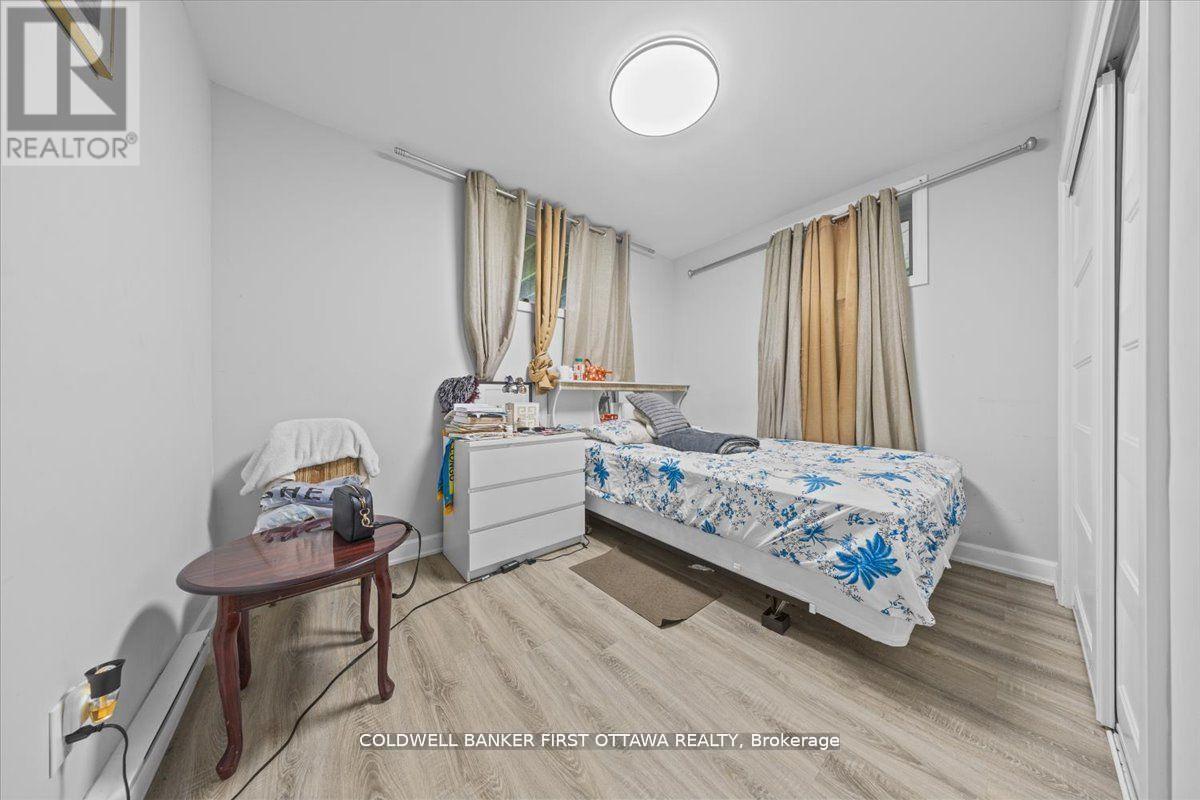 560 Queen Mary Street Property Photo 27