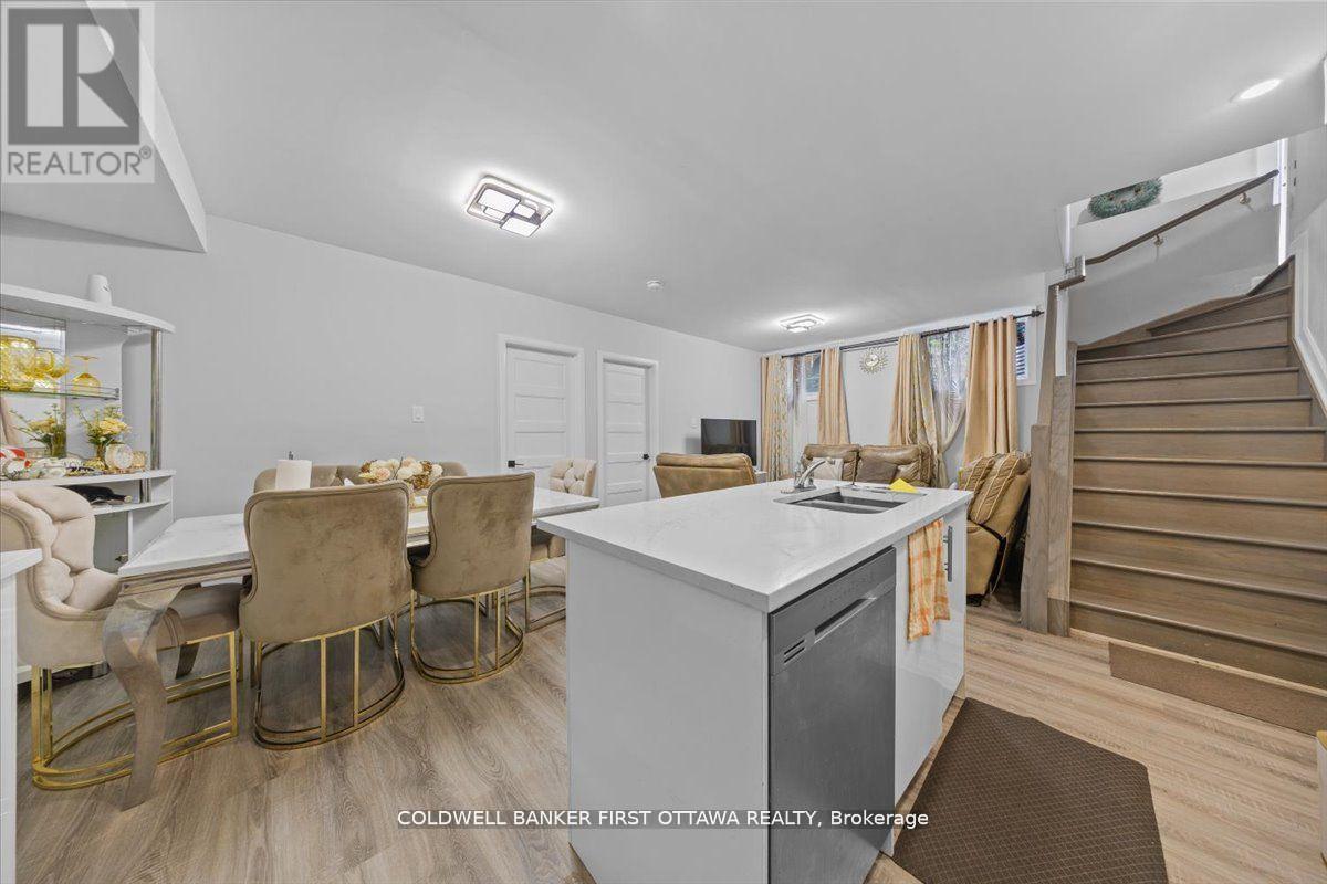 560 Queen Mary Street Property Photo 36