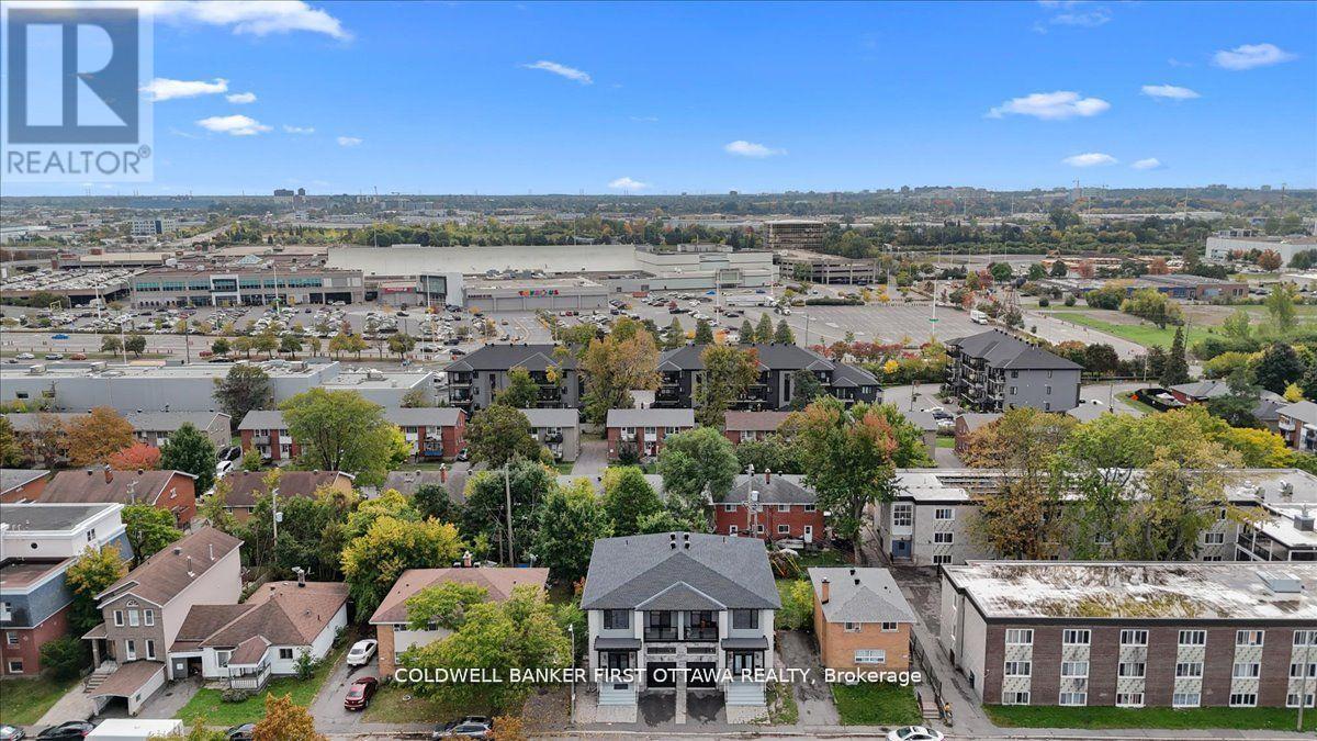560 Queen Mary Street Property Photo 43