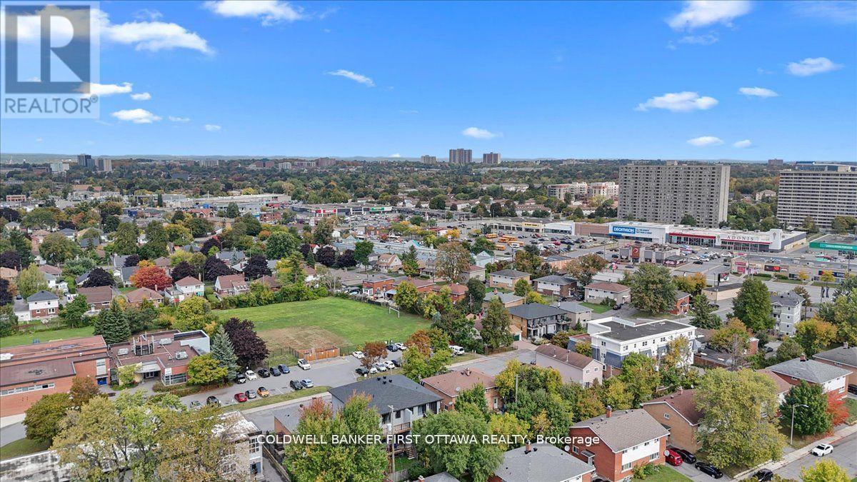 560 Queen Mary Street Property Photo 45
