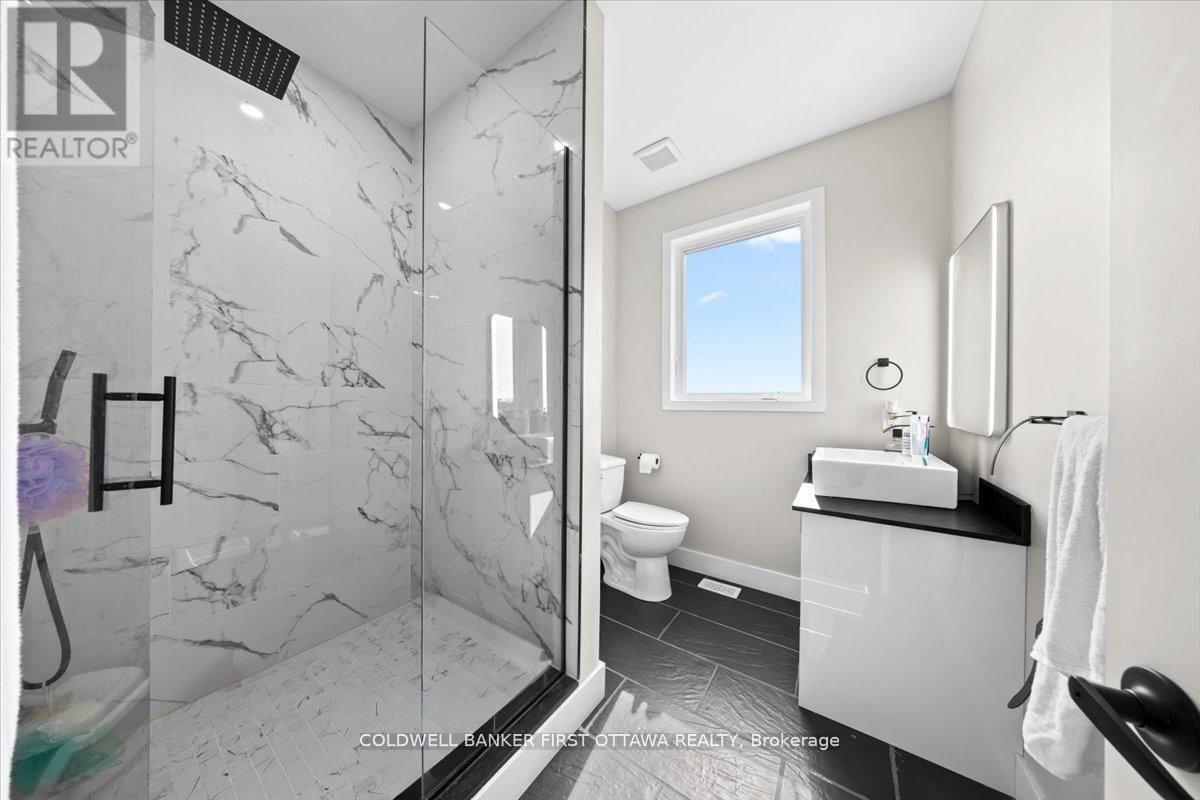 A/b - 22 Inverkip Avenue Property Photo 33