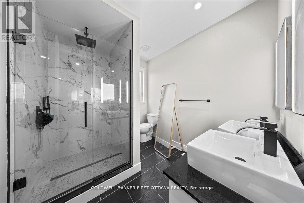 A/b - 22 Inverkip Avenue Property Photo 36
