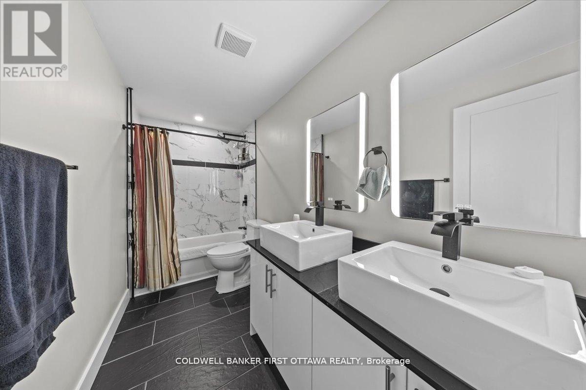 A & B - 25 Pennard Way Property Photo 19