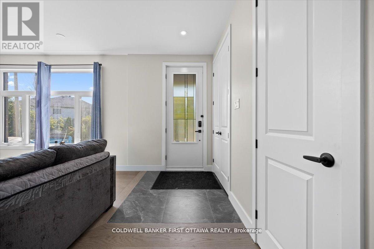 A & B - 25 Pennard Way Property Photo 22