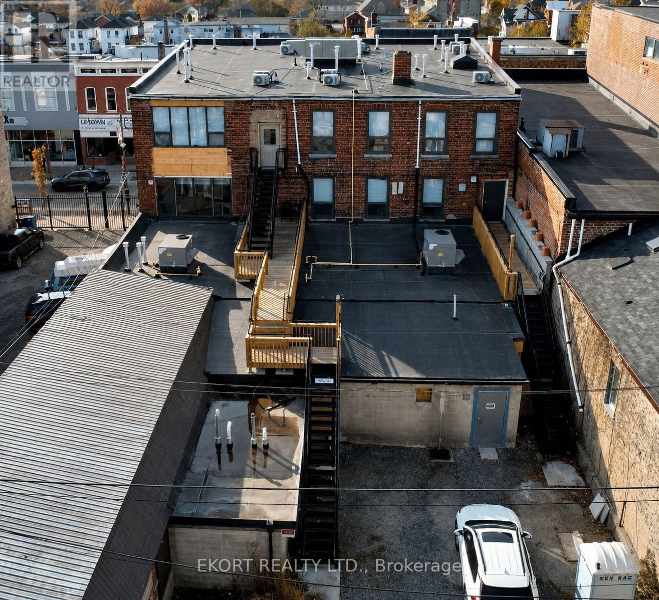 249-253 Front Street Property Photo 2