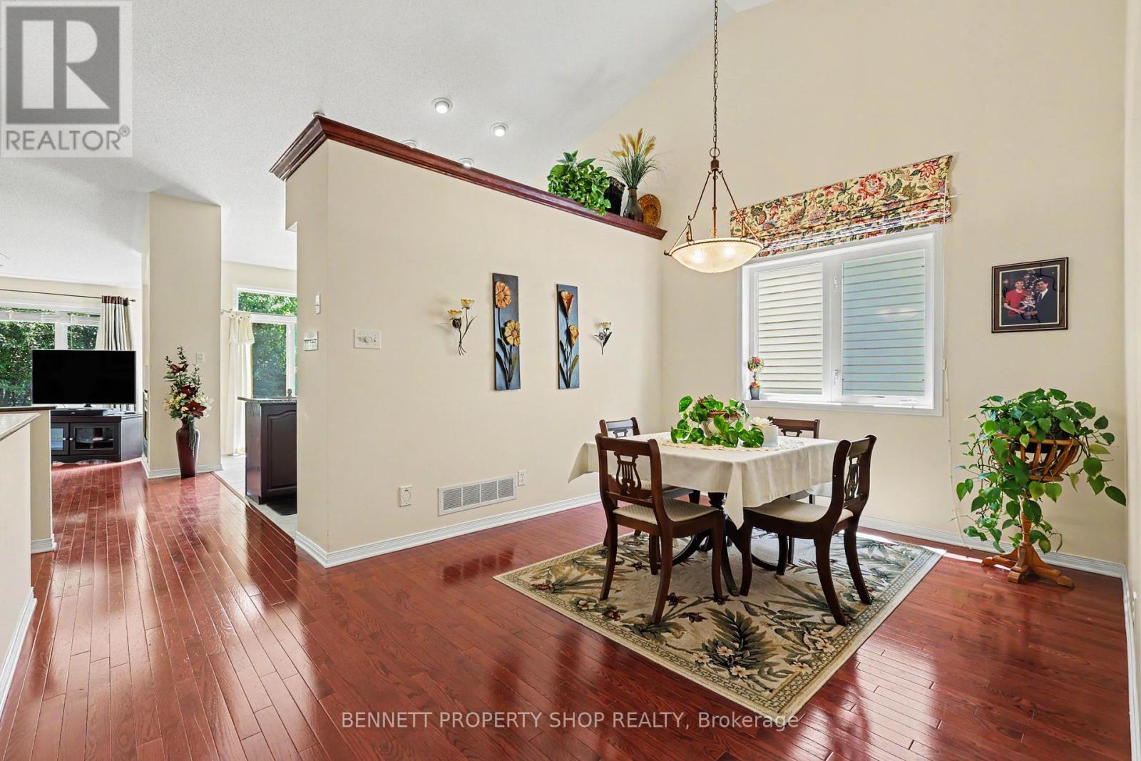 4 Burnstead Crescent Property Photo 8