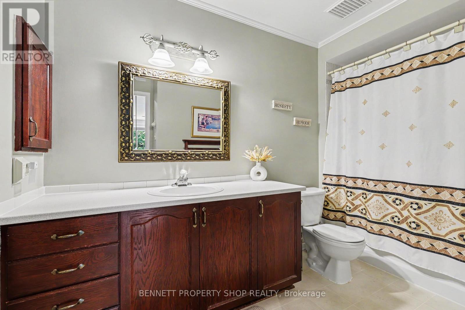 4 Burnstead Crescent Property Photo 12