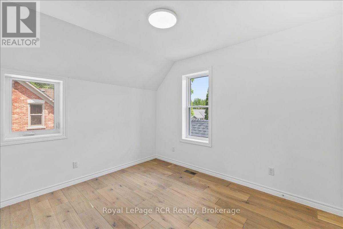 503 10th Avenue Property Photo 24