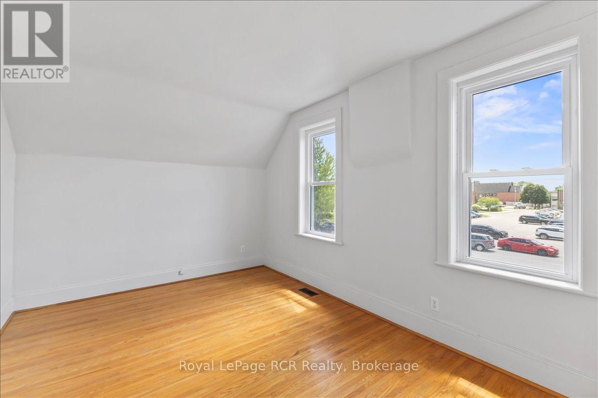 503 10th Avenue Property Photo 26