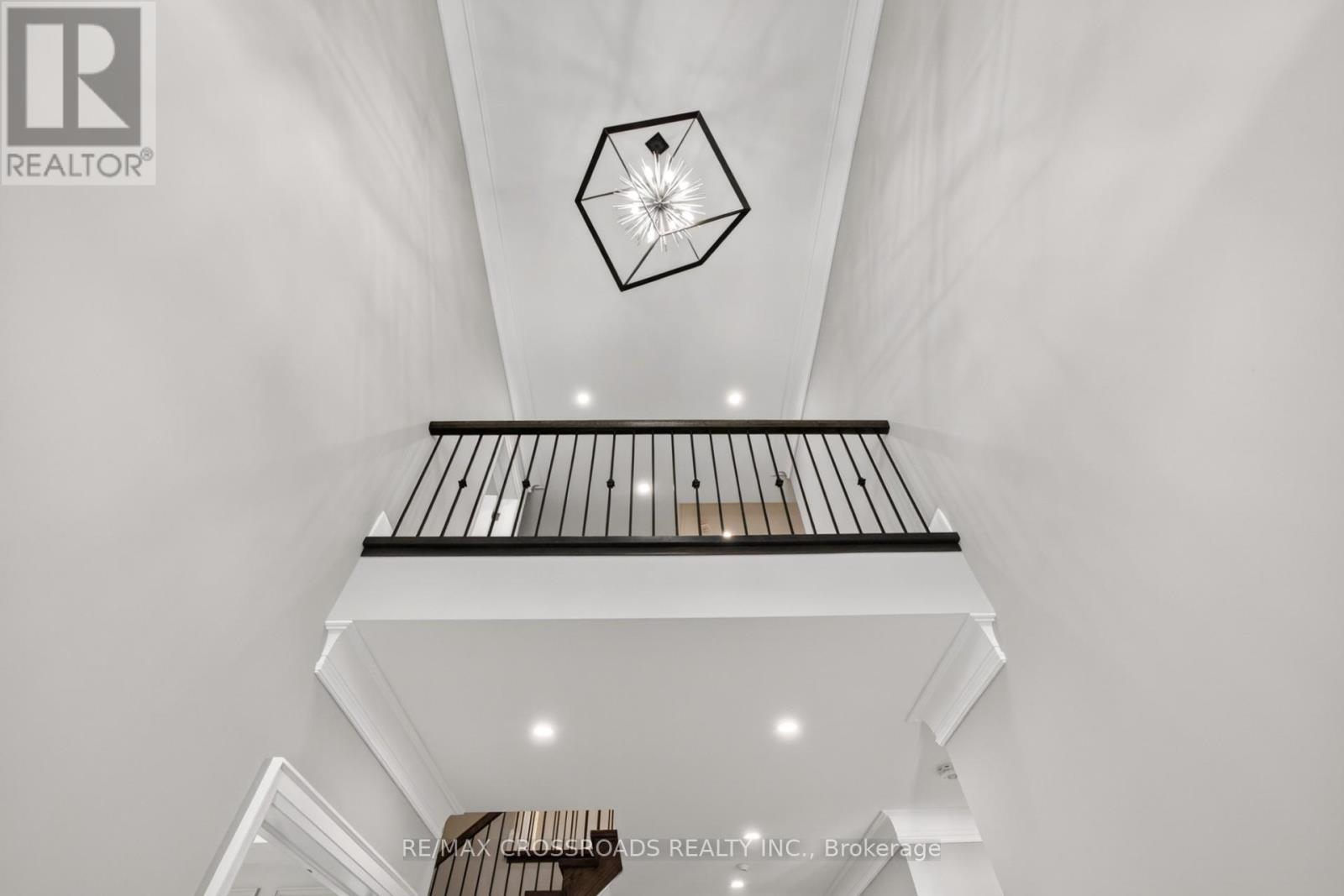 11 Oakley Court Property Photo 4