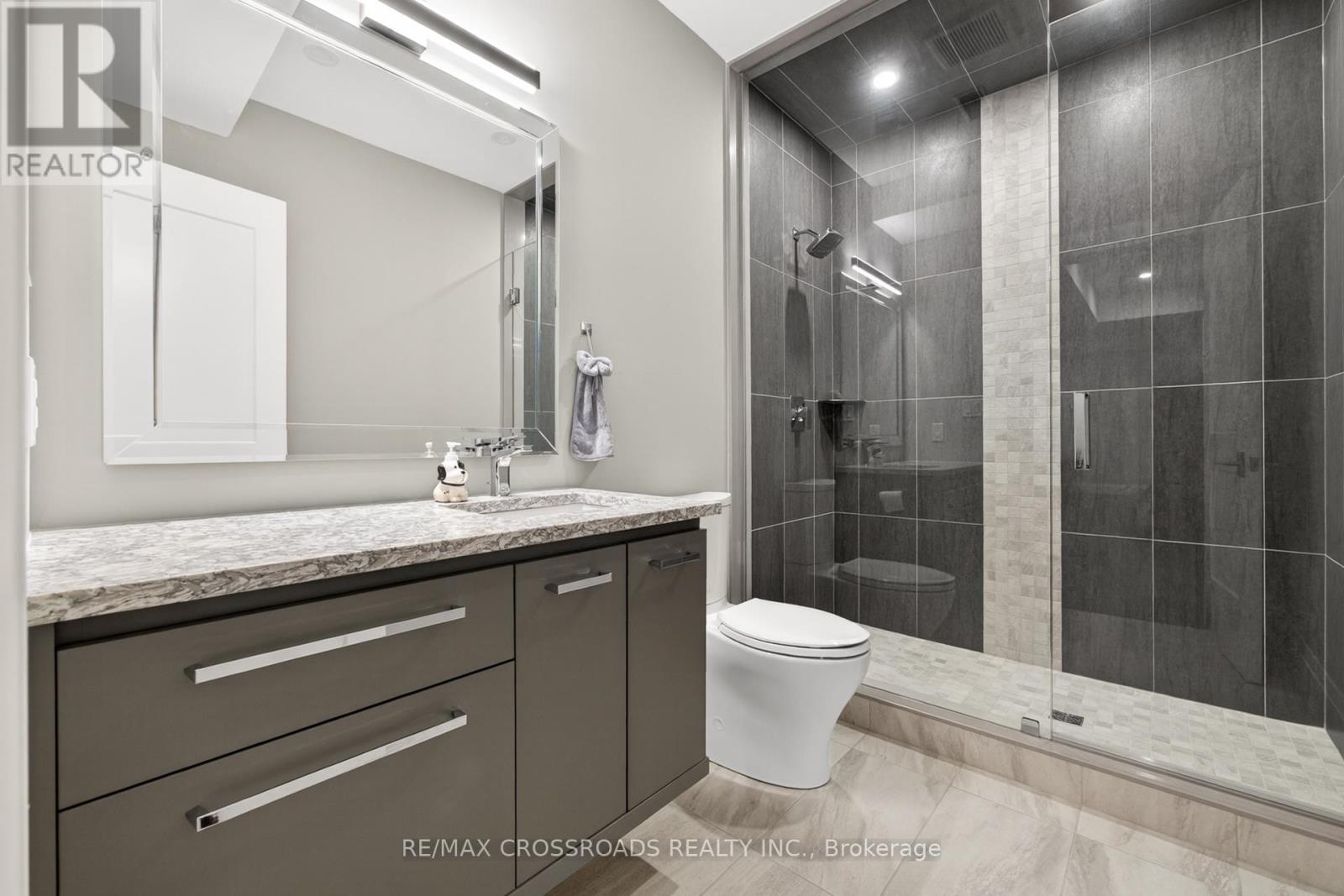 11 Oakley Court Property Photo 42