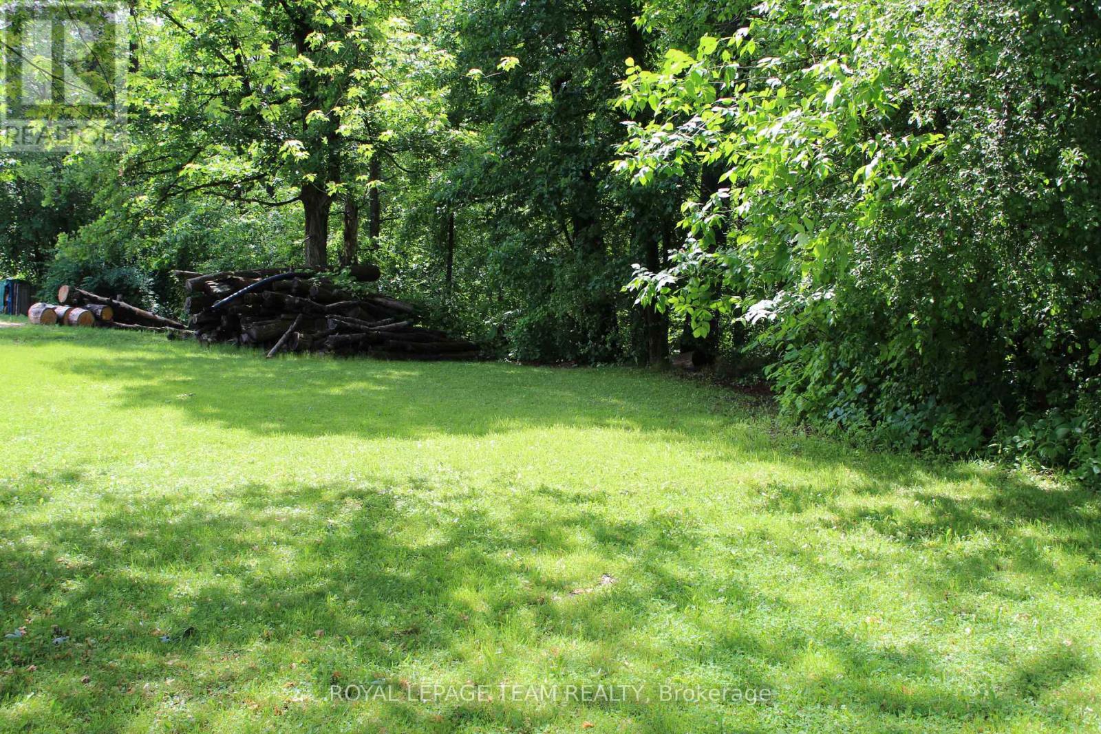 129 Ward Court Property Photo 4