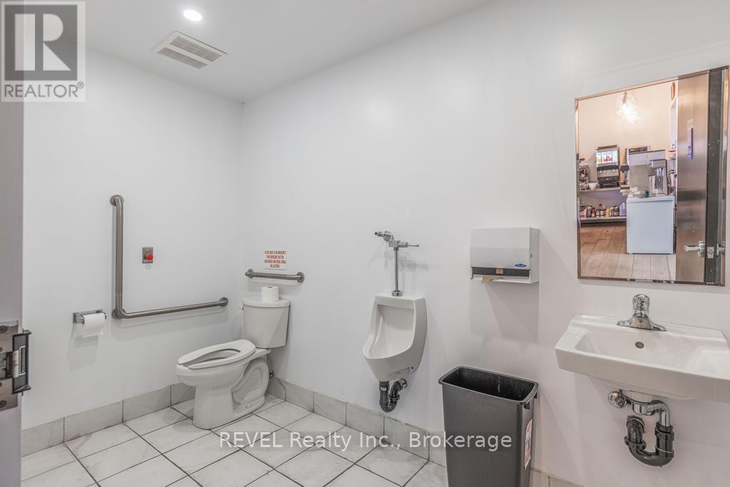 B2 - 344 Glendale Avenue Property Photo 22