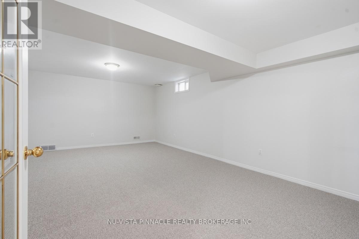 13 - 825 Shelborne Street Property Photo 32