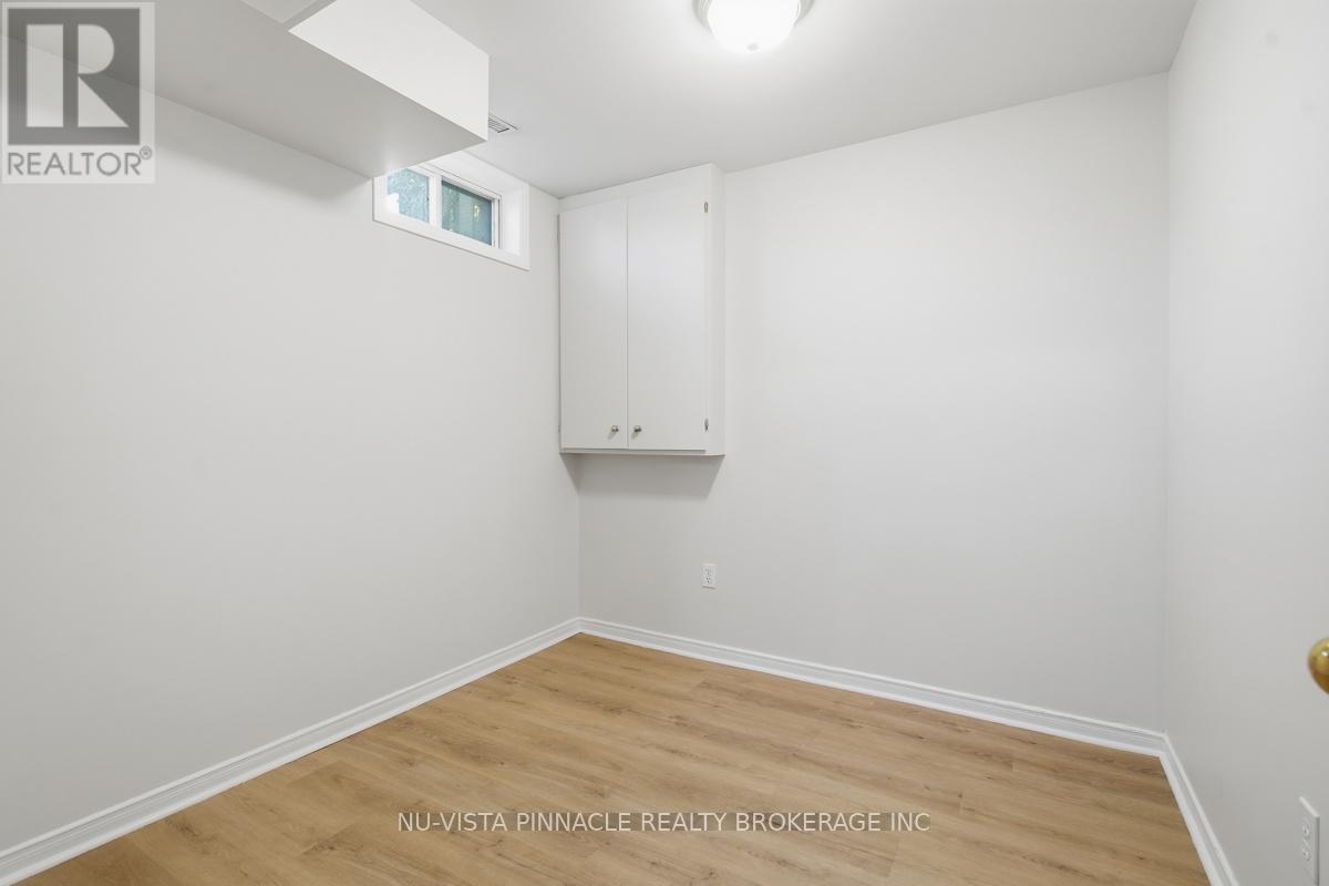 13 - 825 Shelborne Street Property Photo 35