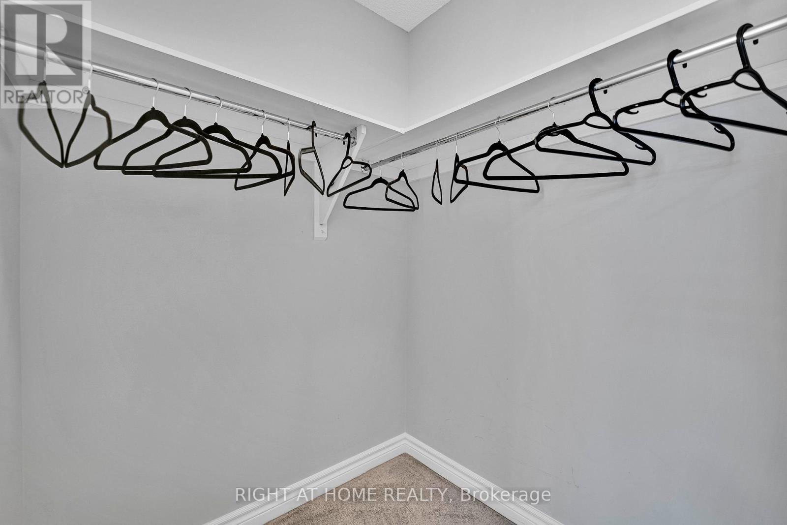 720 Dearborn Property Photo 15