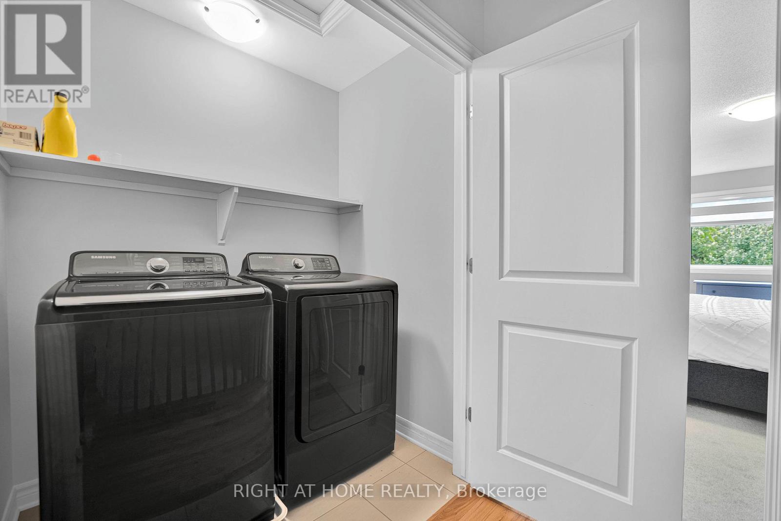 720 Dearborn Property Photo 17