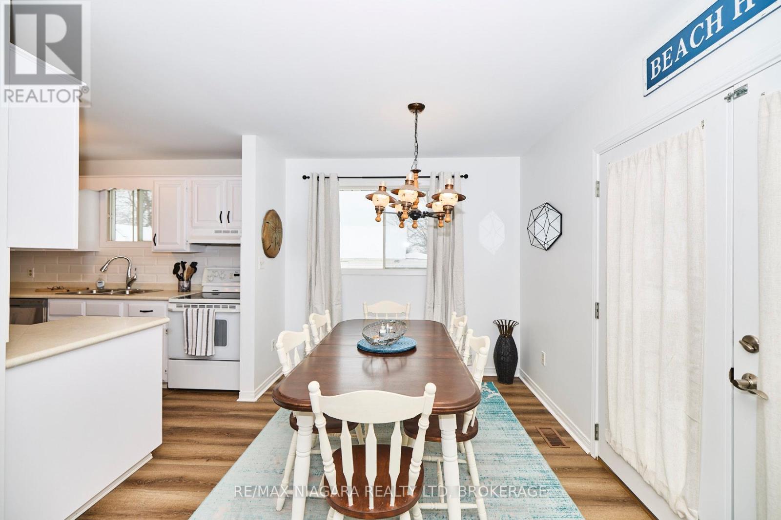 384 Dovercourt Road Property Photo 8