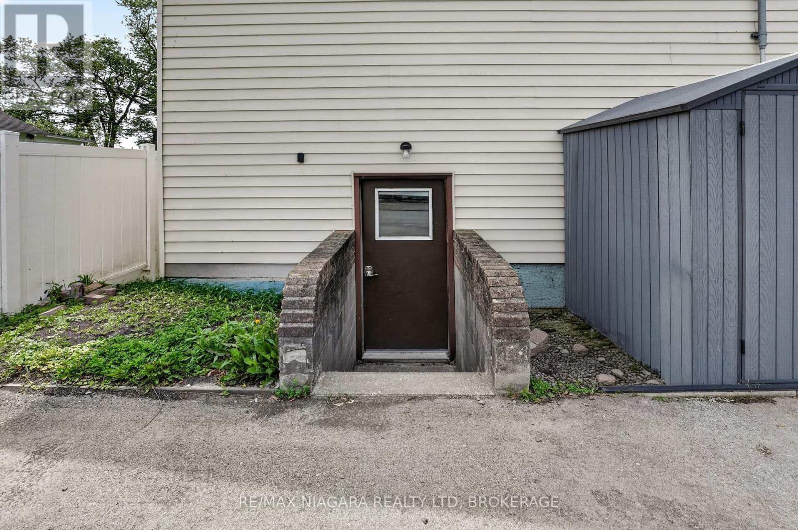 384 Dovercourt Road Property Photo 22
