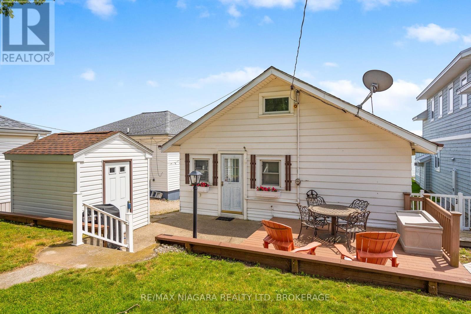 12893 Old Lakeshore Road Property Photo 8