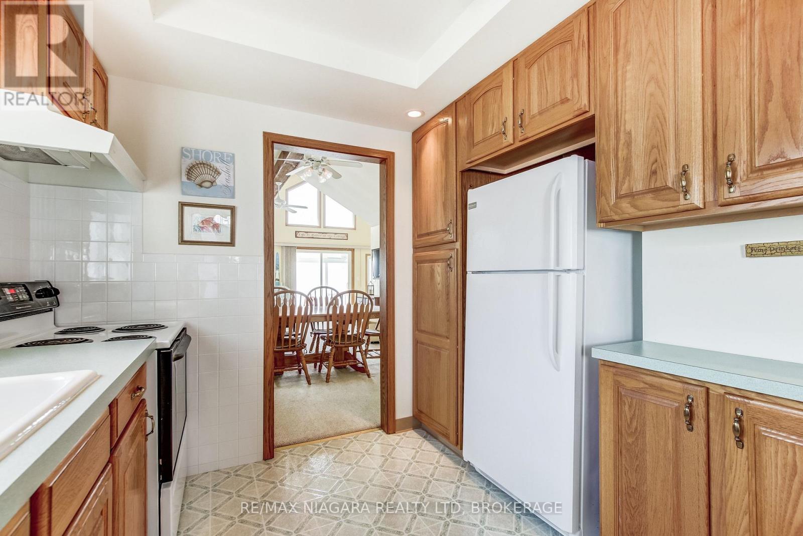 12893 Old Lakeshore Road Property Photo 12