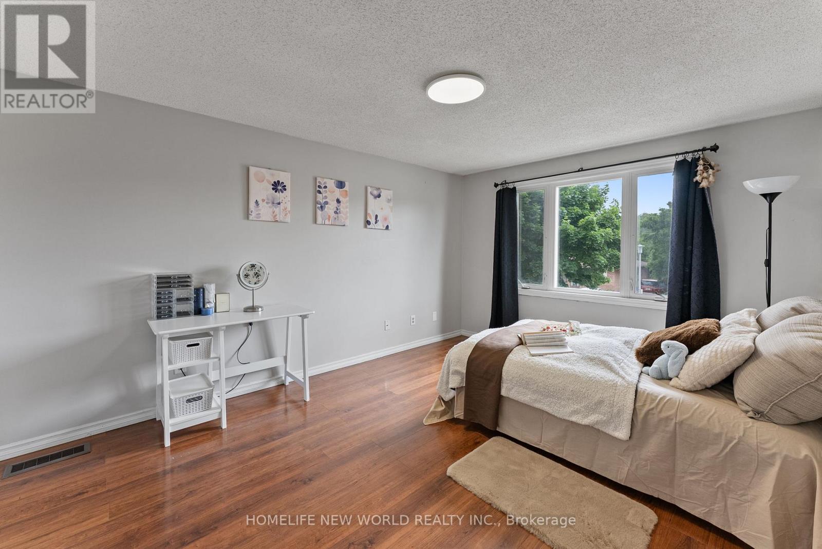 1445 Aldersbrook Road Property Photo 20
