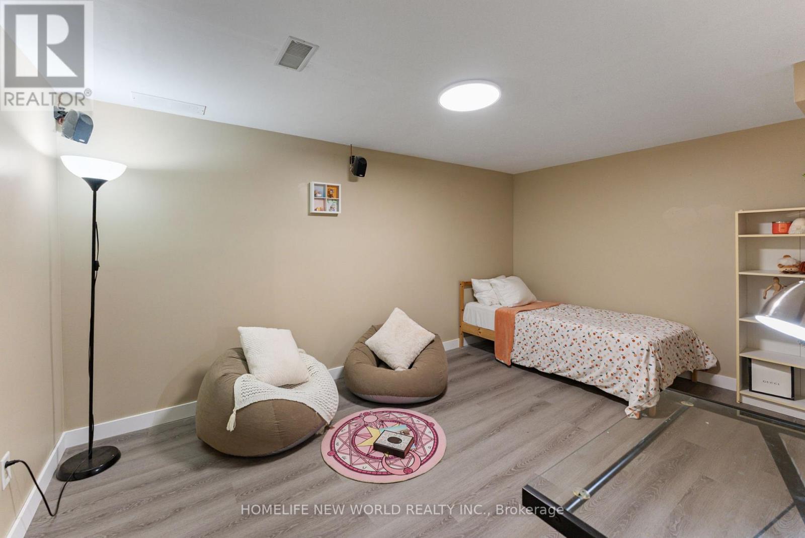 1445 Aldersbrook Road Property Photo 32