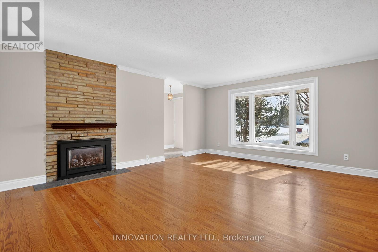 1951 Garfield Avenue Property Photo 6