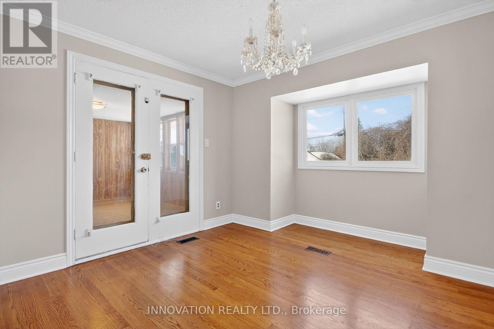 1951 Garfield Avenue Property Photo 9