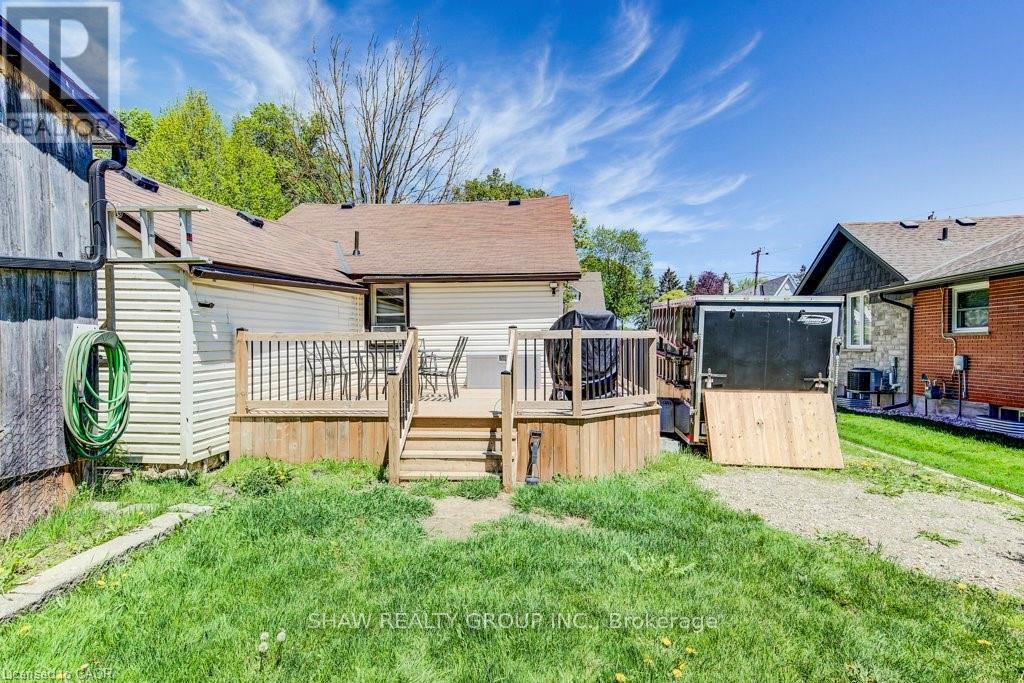 21 Main Street W Property Photo 29