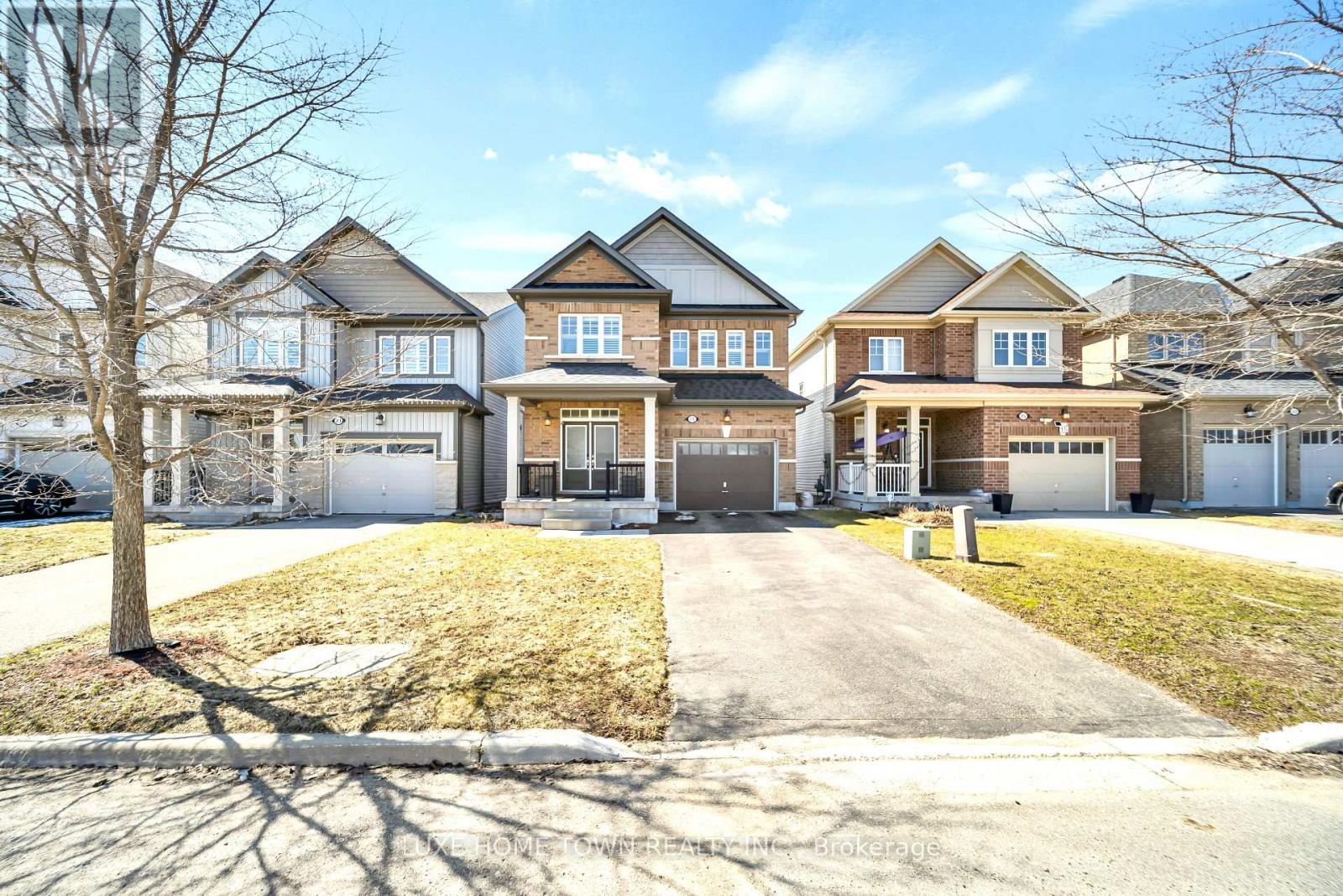 19 FINDLAY WAY