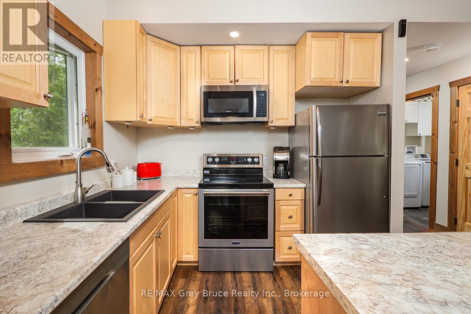 73 Maple Drive Property Photo 10