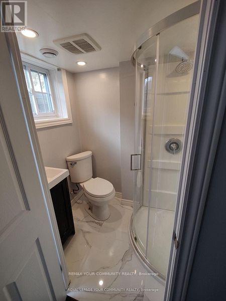 3237 Corry Crescent Property Photo 8