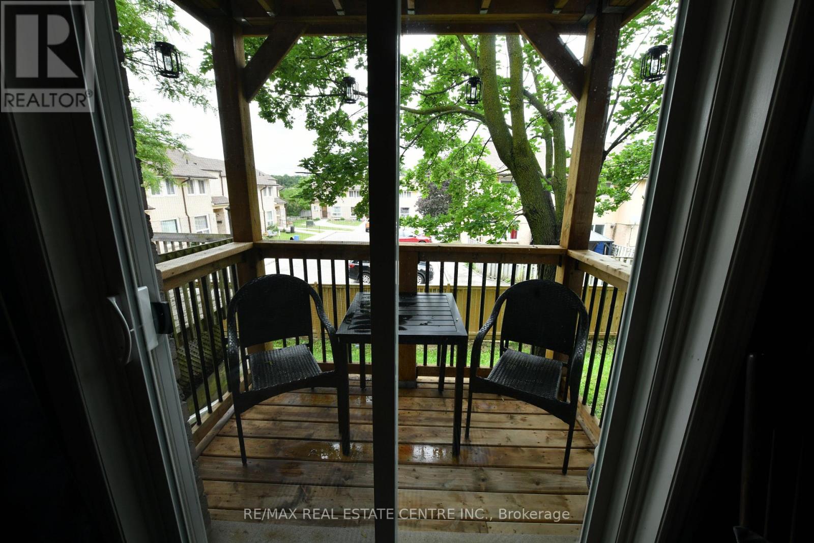 206 - 266 Overlea Drive Property Photo 4