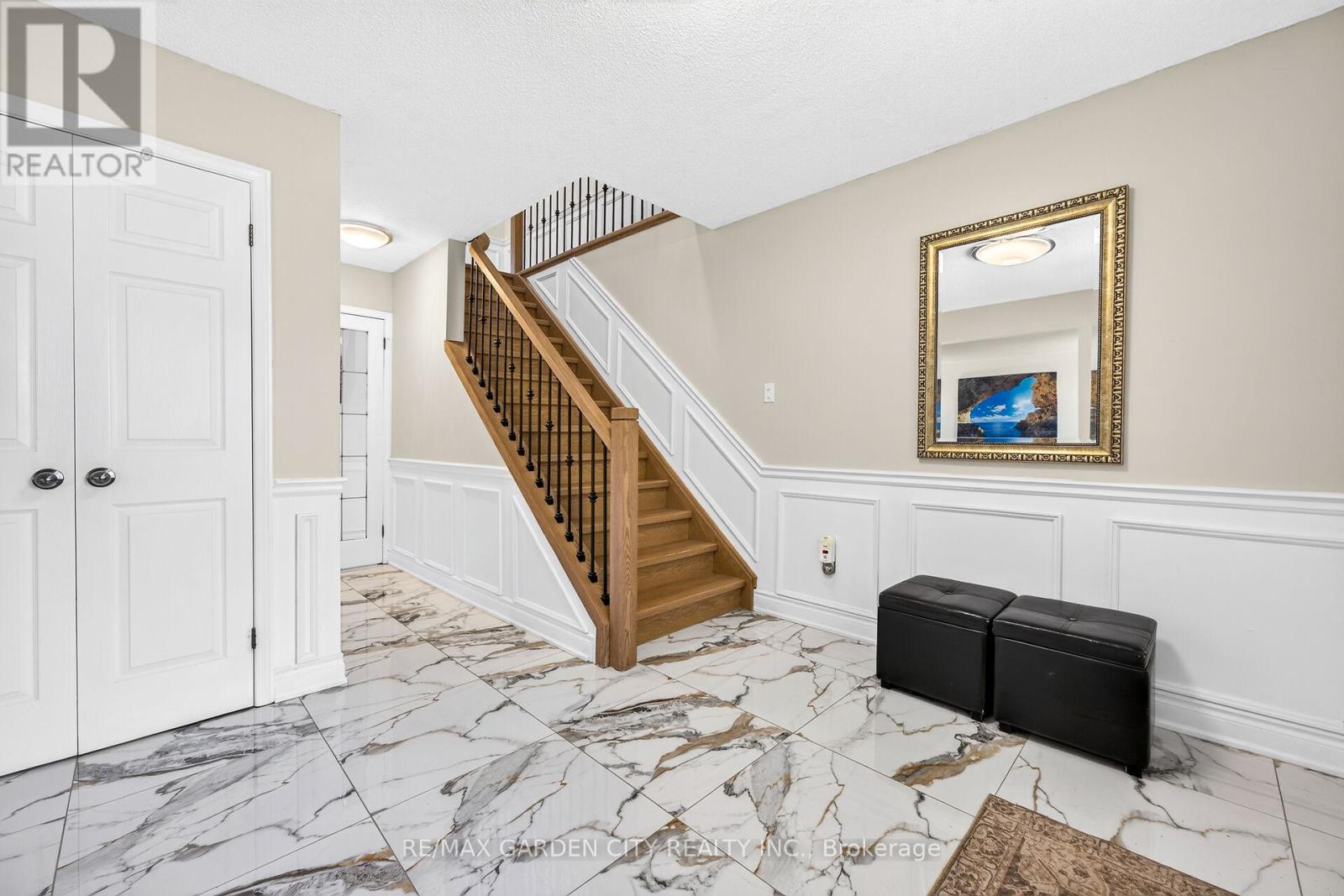 15 Cheval Drive Property Photo 8