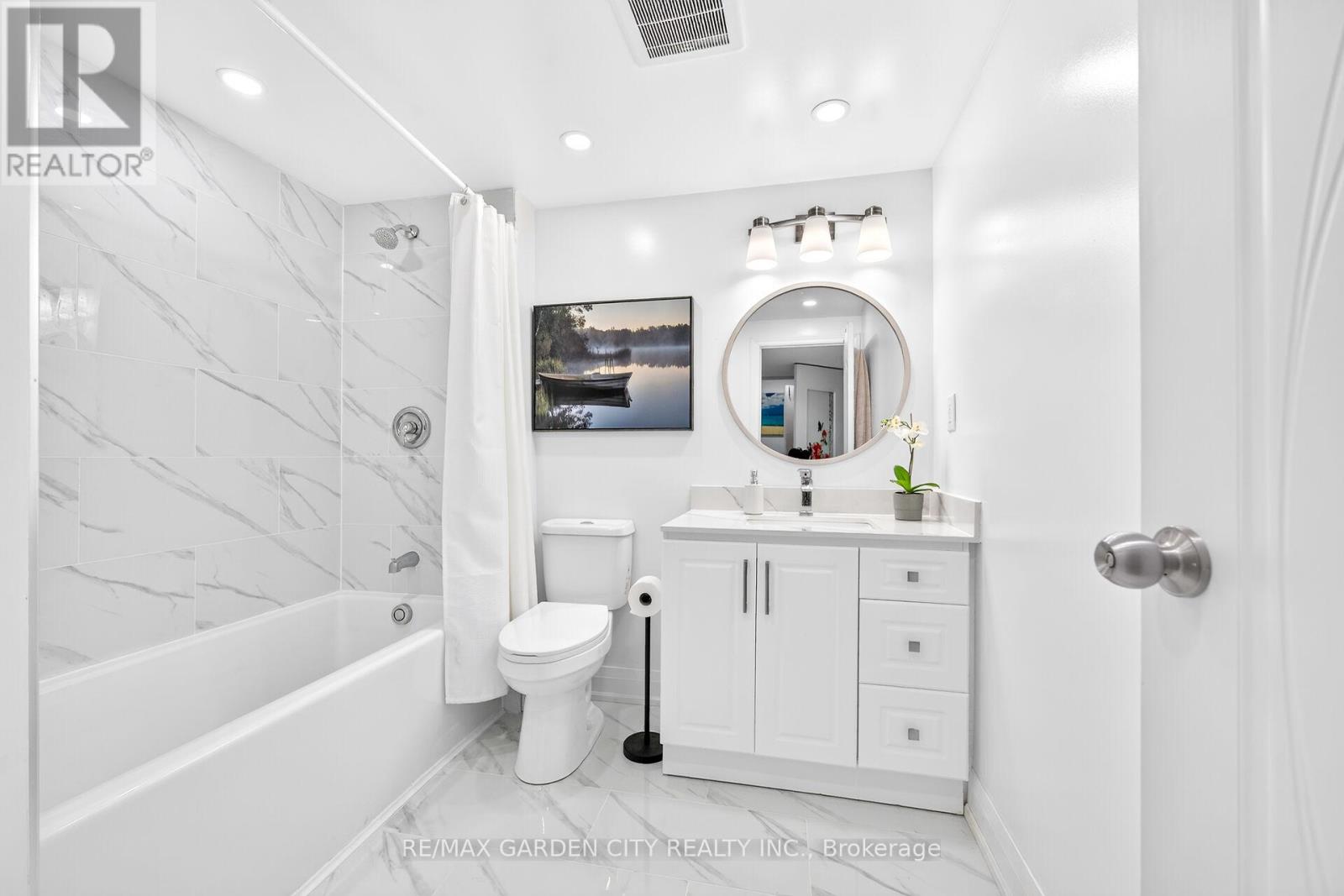 15 Cheval Drive Property Photo 41