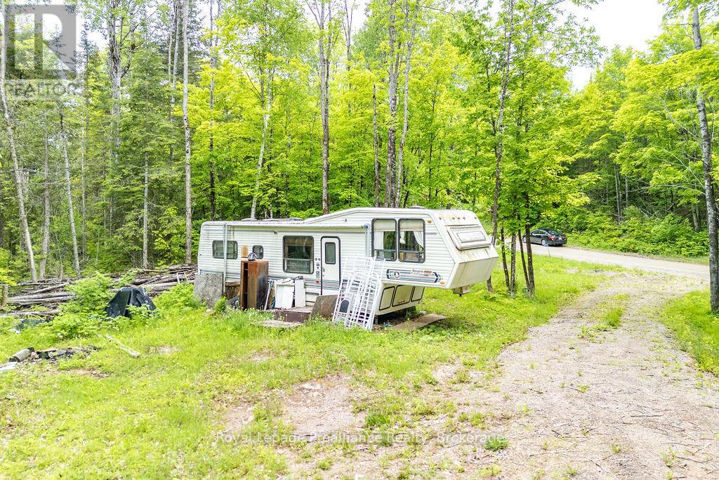 2177 Smith Road Property Photo 8
