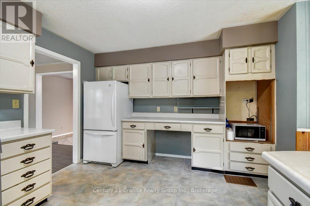 1 - 4 Maxwell Settlement Road Property Photo 17